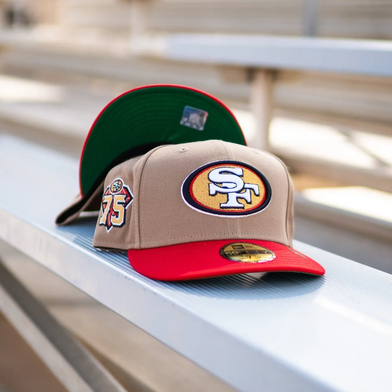 New Era San Francisco 49ers 75th Anniversary Green UV (Khaki/Red)