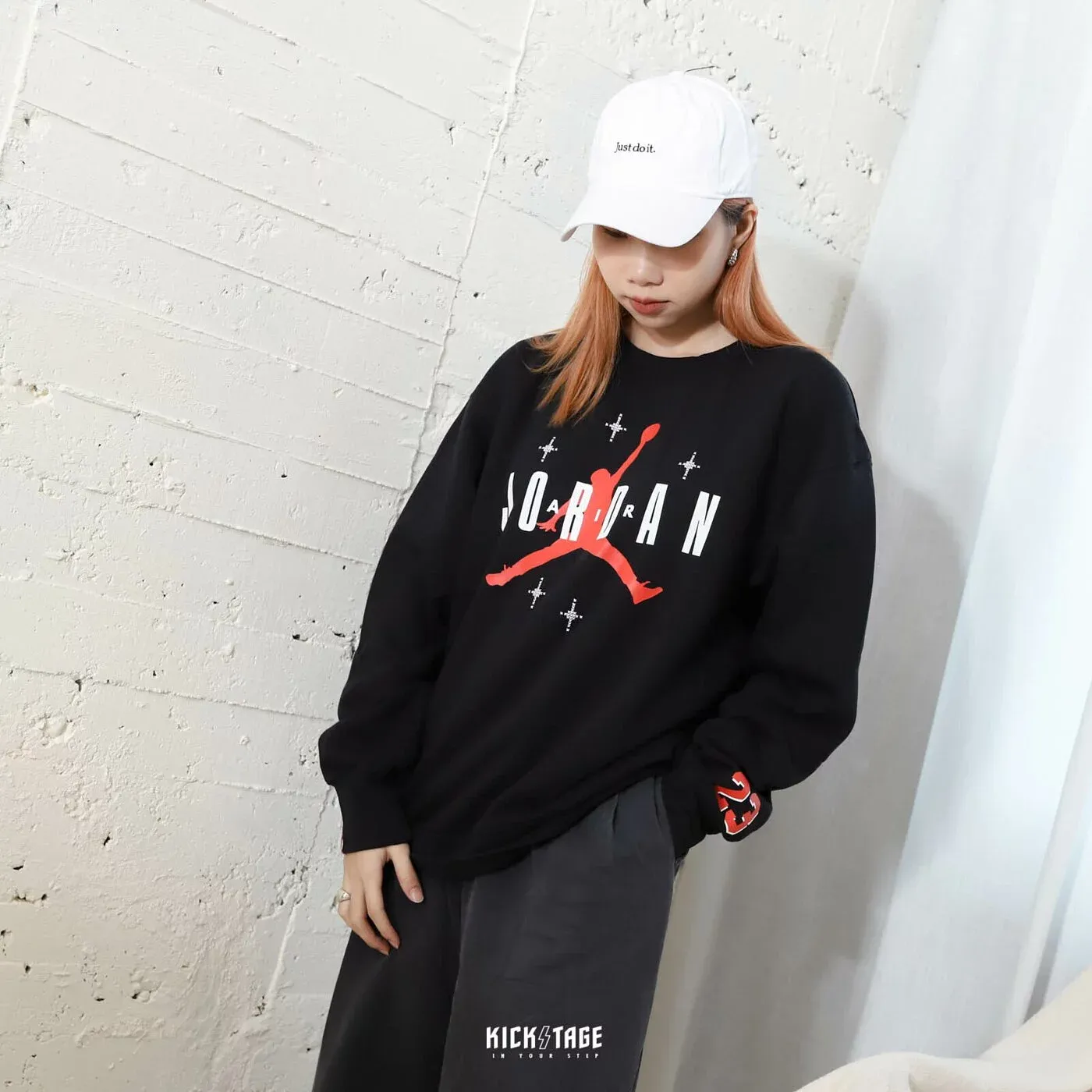 Nike Air Jordan Logo Sweater [DO9153]